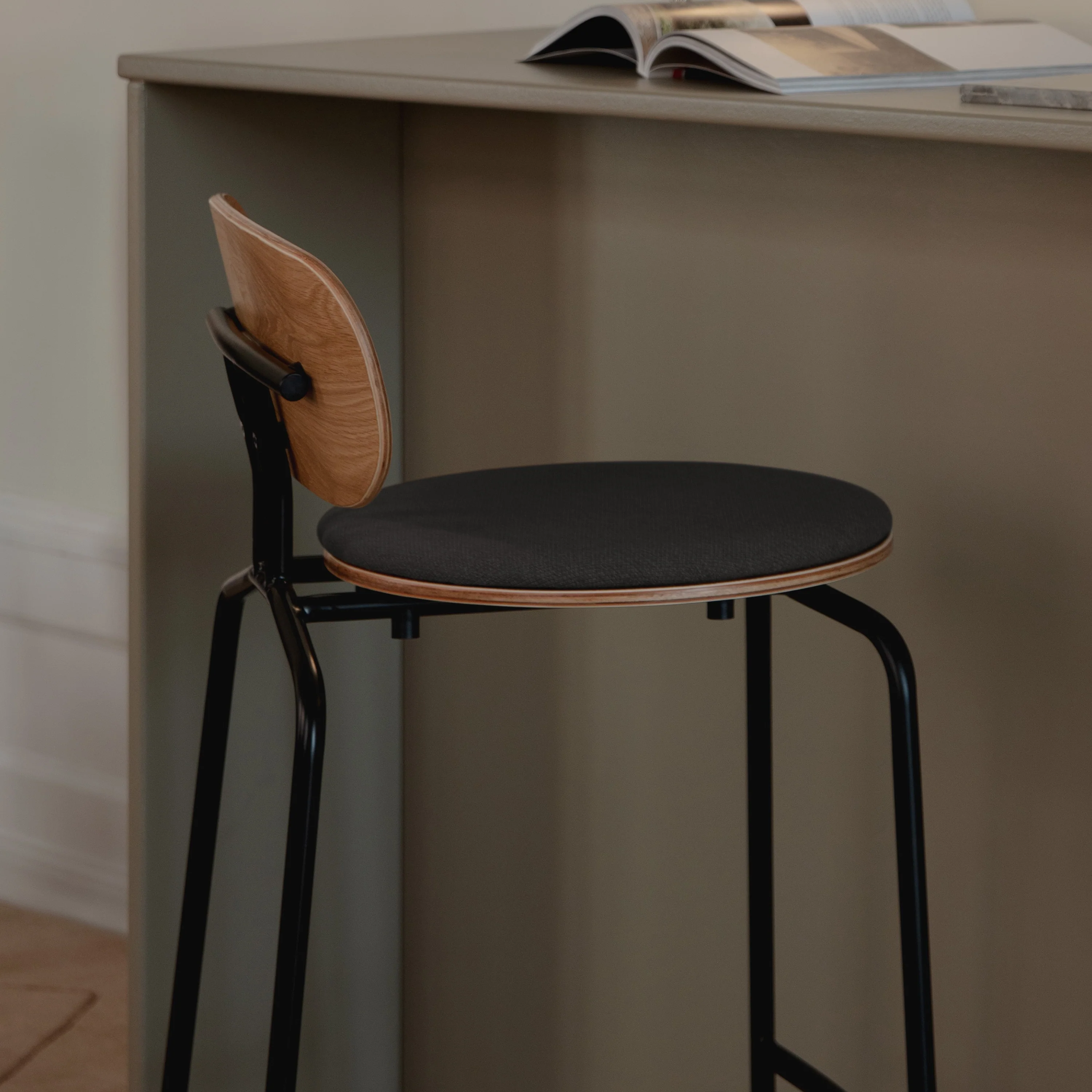 Thumbnail 28